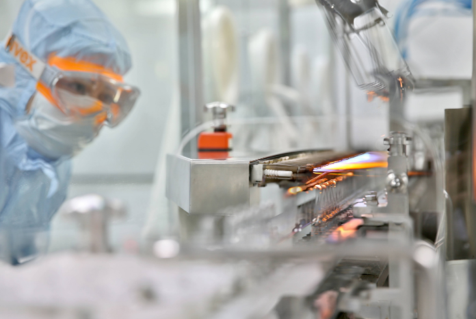 柳富達空壓機應用于醫藥生產線上